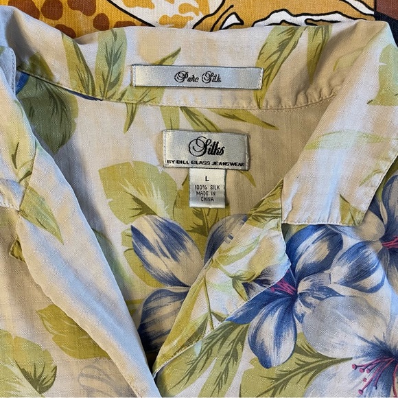 100% silk Large Vintage Silks by Bill Blass Jeanswear - Picture 4 of 8